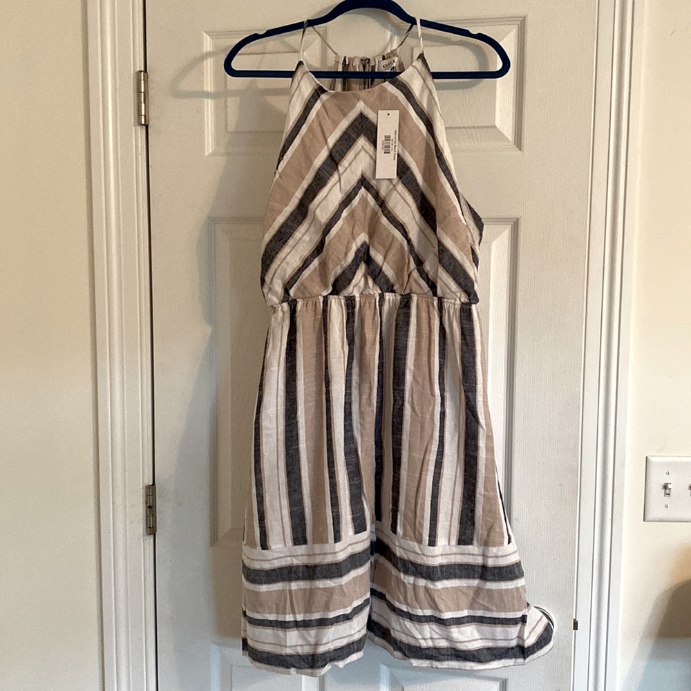 NWT Gilli halter knee length dress
